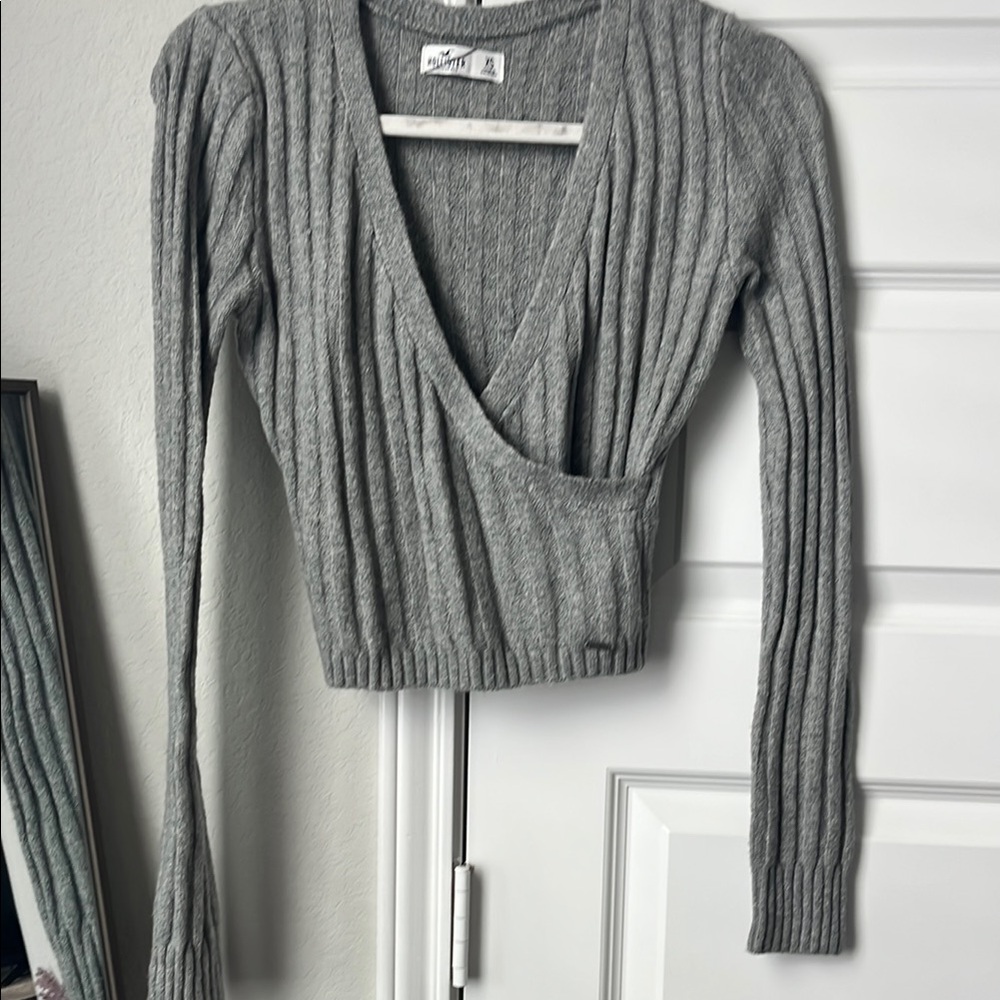Hollister Gray V-Neck Sweater
